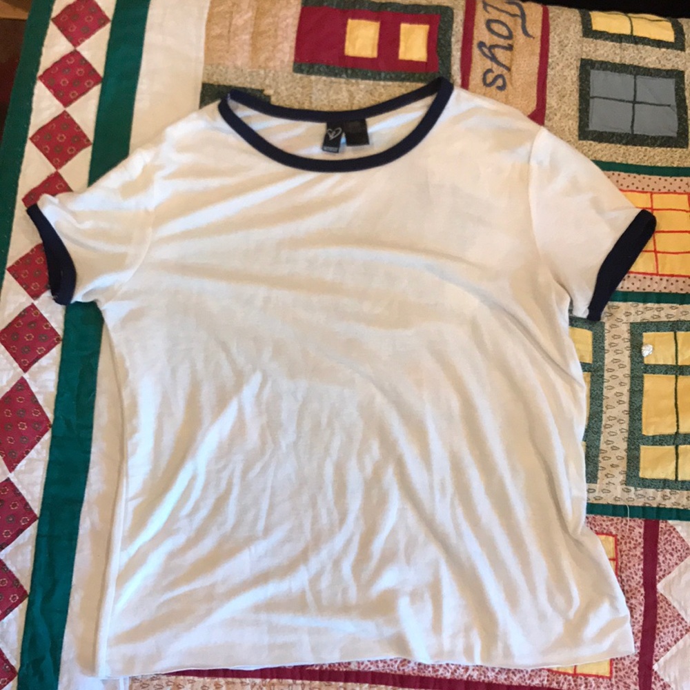 White and blue soft comfy ringer tee!
